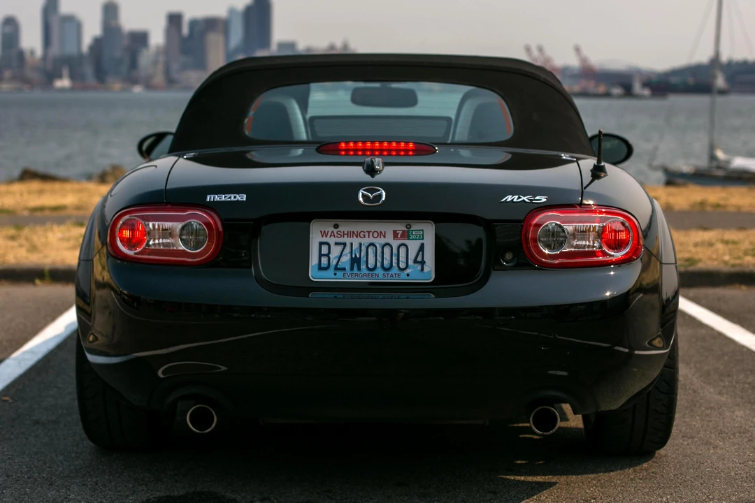 2009 Mazda NC MX-5 Miata - Image 5 of 9