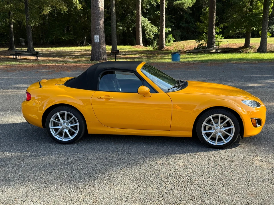 2009 Mazda NC MX-5 Miata - Image 19 of 31