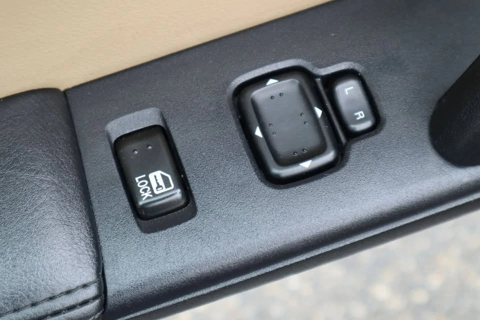 2009 Mazda NC MX-5 Miata - Image 20 of 20