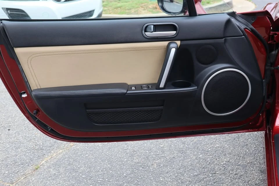 2009 Mazda NC MX-5 Miata - Image 8 of 20
