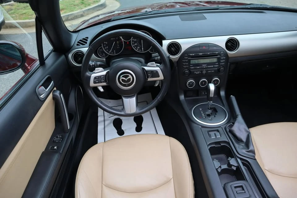 2009 Mazda NC MX-5 Miata - Image 16 of 20