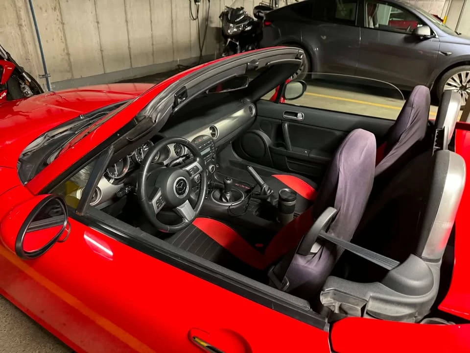 2009 Mazda NC MX-5 Miata - Image 14 of 16