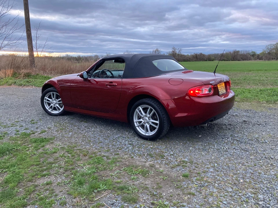 2009 Mazda NC MX-5 Miata - Image 24 of 31