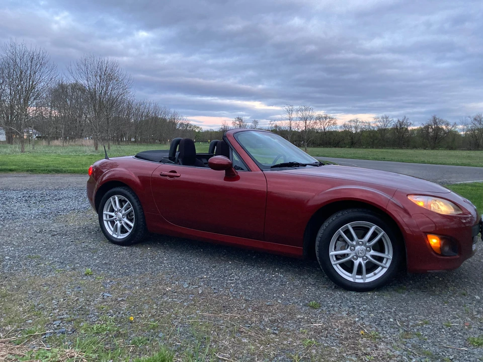 2009 Mazda NC MX-5 Miata - Image 15 of 31