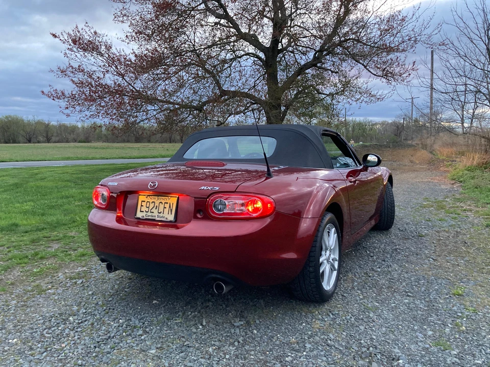 2009 Mazda NC MX-5 Miata - Image 26 of 31