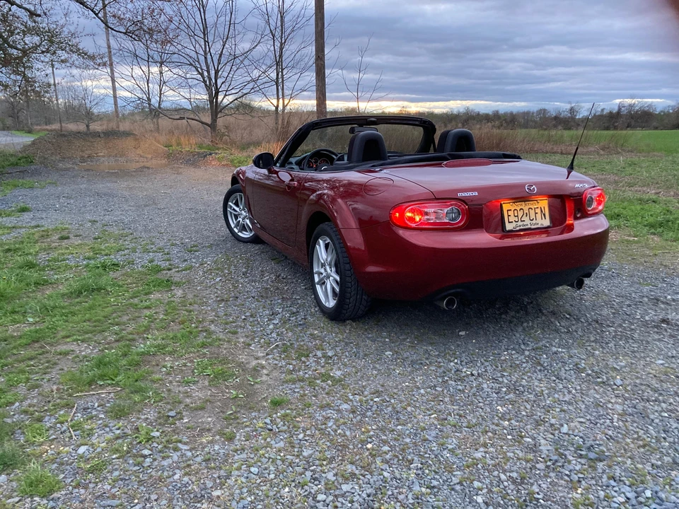 2009 Mazda NC MX-5 Miata - Image 11 of 31