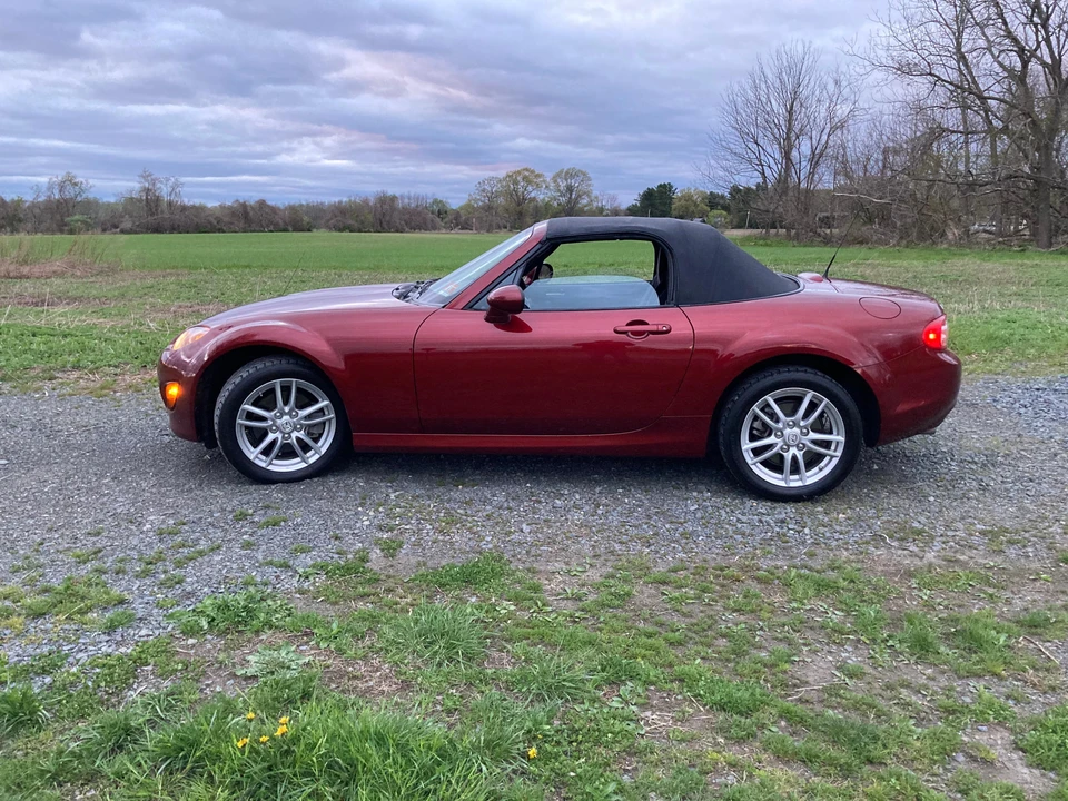 2009 Mazda NC MX-5 Miata - Image 23 of 31