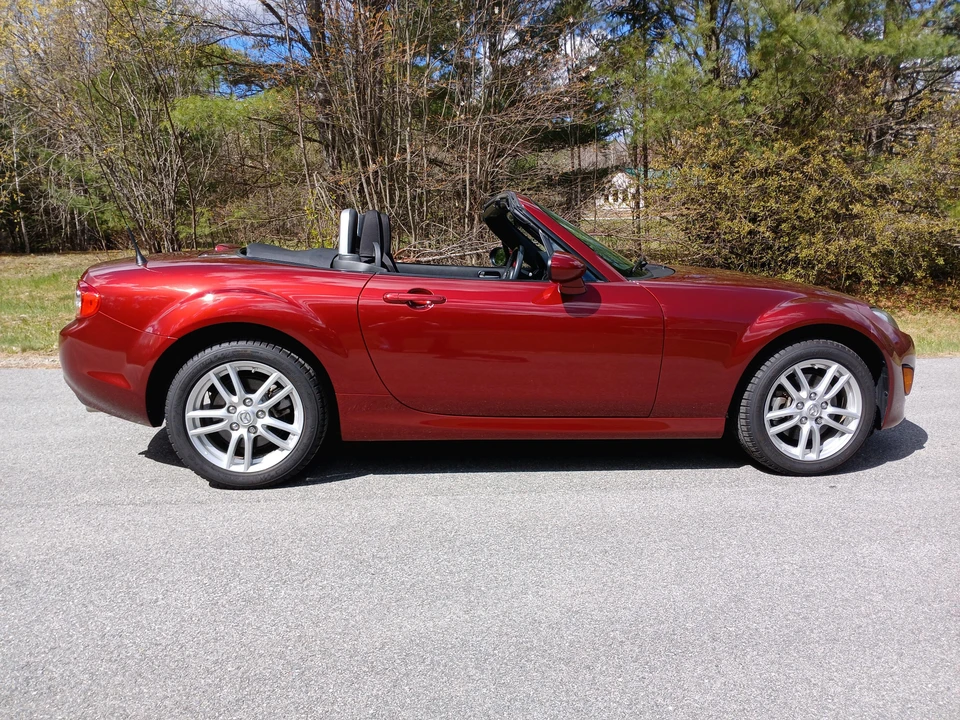 2009 Mazda NC MX-5 Miata - Image 11 of 31