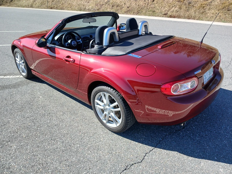 2009 Mazda NC MX-5 Miata - Image 8 of 31