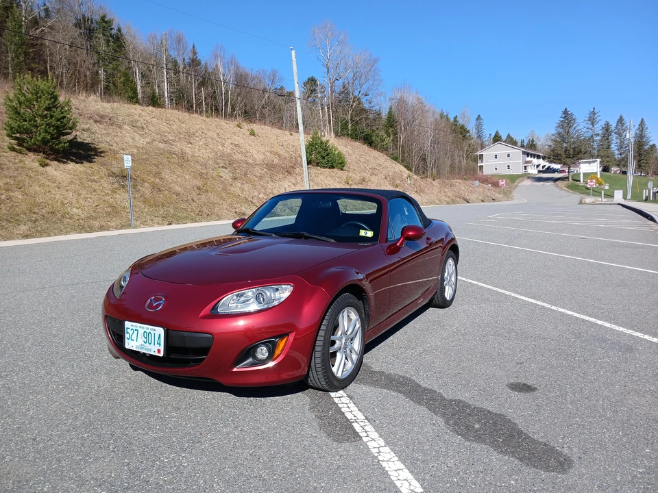2009 Mazda NC MX-5 Miata - Image 14 of 31