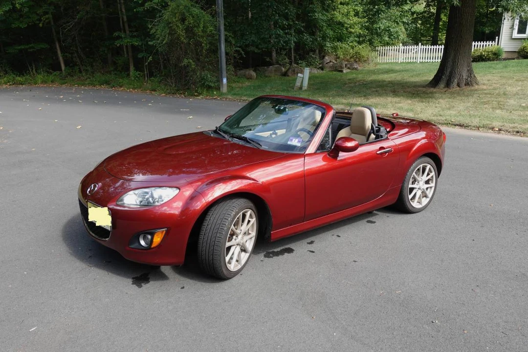 2009 Mazda NC MX-5 Miata - Image 2 of 11