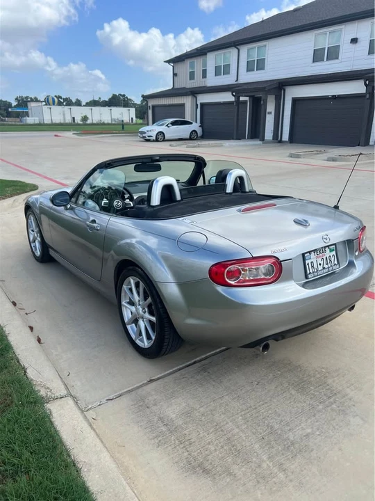 2009 Mazda NC MX-5 Miata - Image 5 of 15