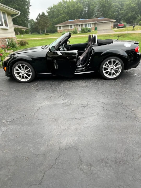 2009 Mazda NC MX-5 Miata - Image 8 of 11