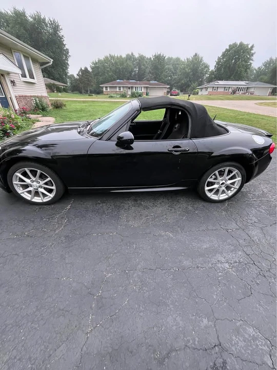 2009 Mazda NC MX-5 Miata - Image 3 of 11