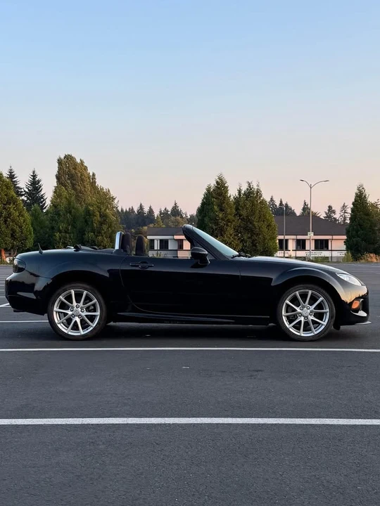 2009 Mazda NC MX-5 Miata - Image 3 of 14