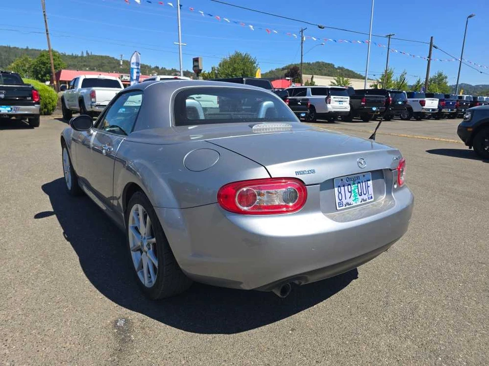 2009 Mazda NC MX-5 Miata - Image 2 of 20