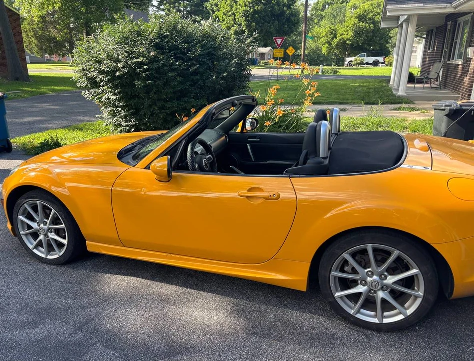2009 Mazda NC MX-5 Miata - Image 3 of 6