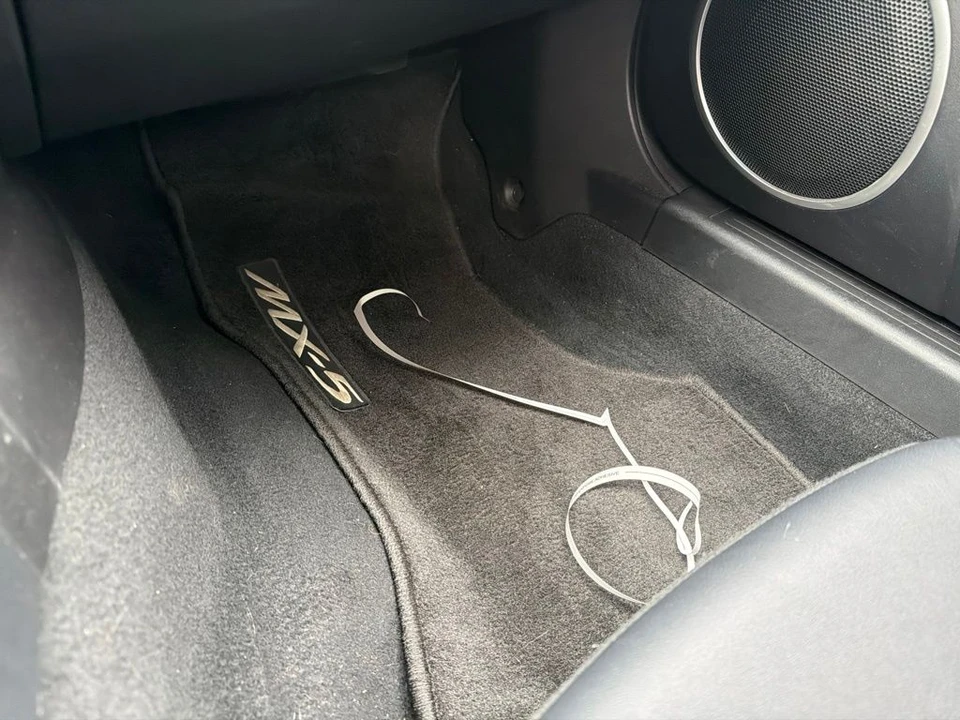 2009 Mazda NC MX-5 Miata - Image 20 of 24