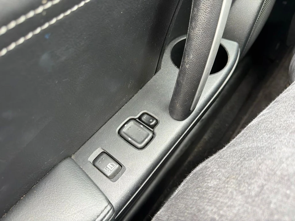 2009 Mazda NC MX-5 Miata - Image 15 of 24