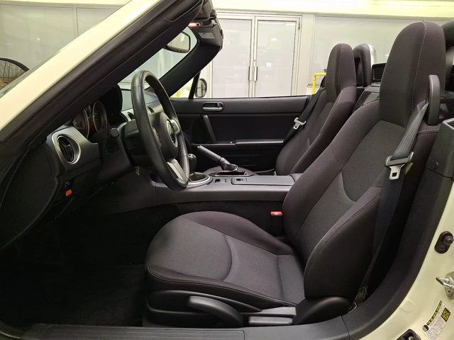2009 Mazda NC MX-5 Miata - Image 14 of 30