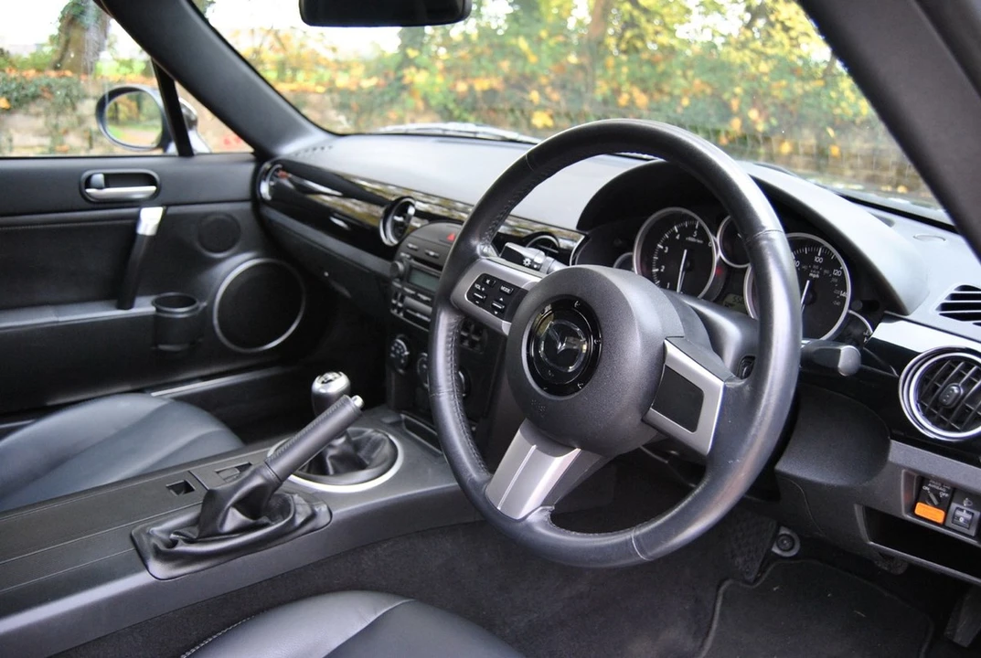 2009 Mazda NC MX-5 Miata - Image 20 of 30