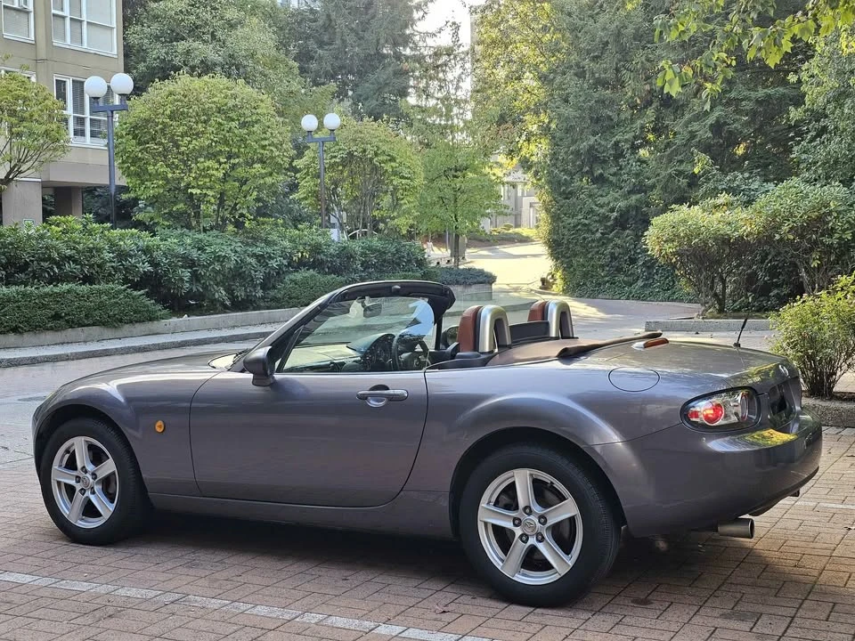 2009 Mazda NC MX-5 Miata - Image 3 of 15