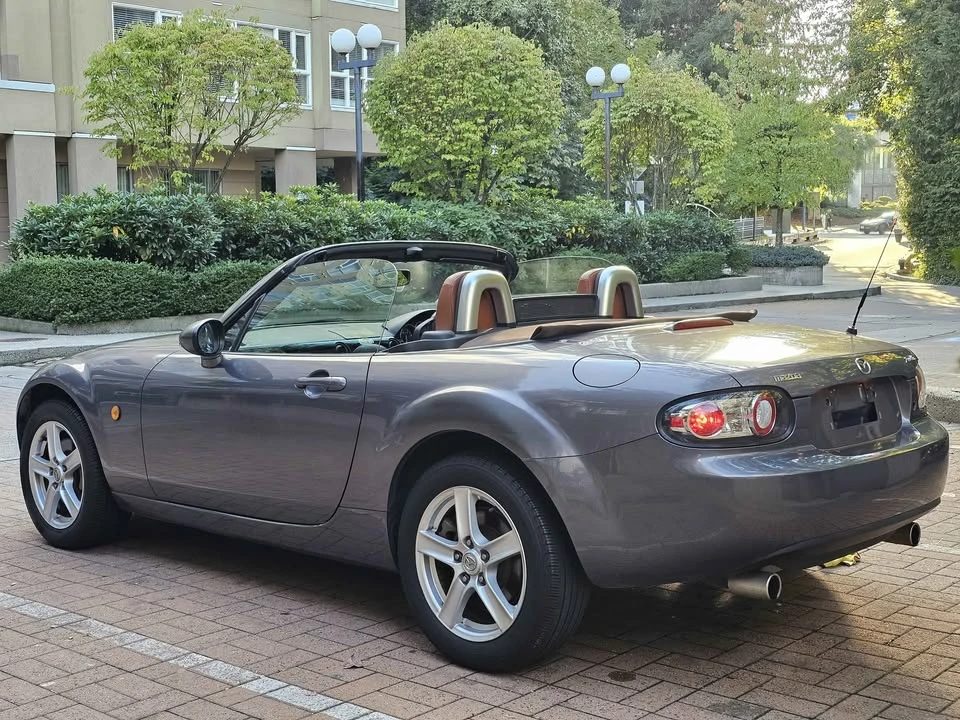 2009 Mazda NC MX-5 Miata - Image 4 of 15