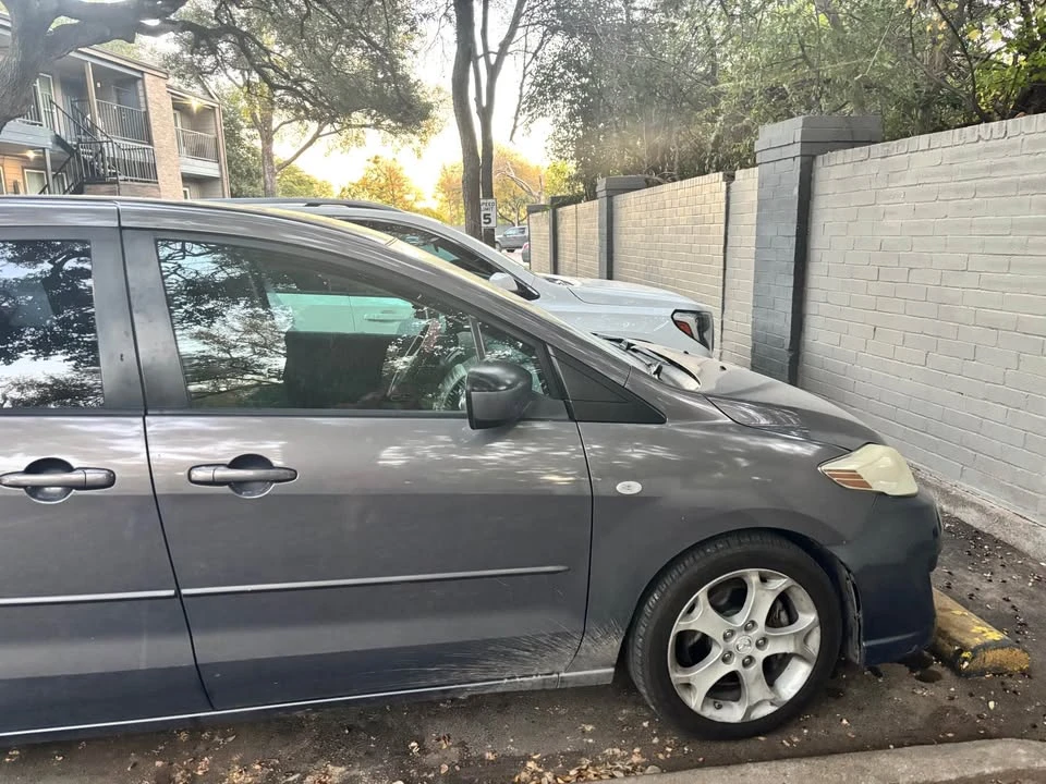 2009 Mazda Mazda 5 - Image 2 of 6