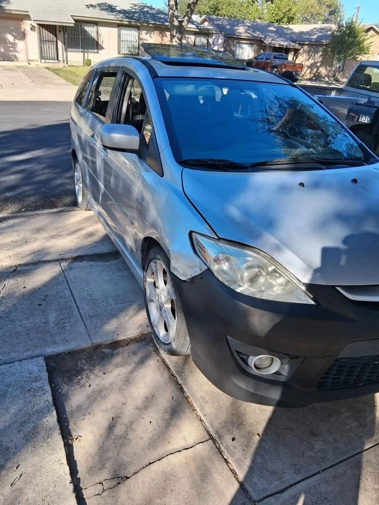 2009 Mazda Mazda 5 - Image 4 of 14