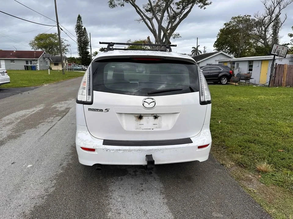 2009 Mazda Mazda 5 - Image 4 of 12