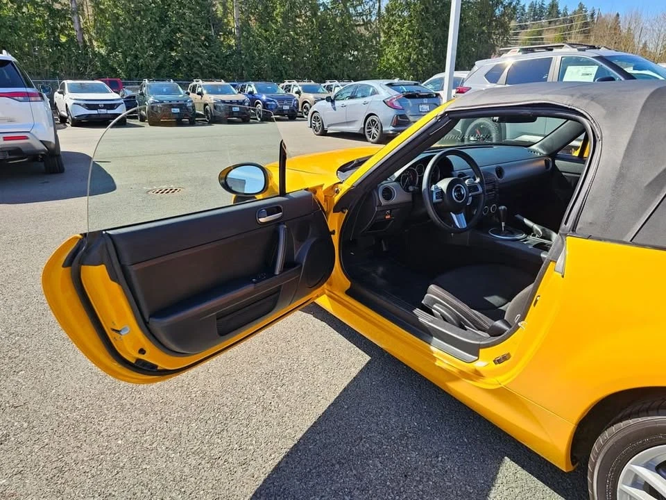 2009 Mazda NC MX-5 Miata - Image 15 of 19