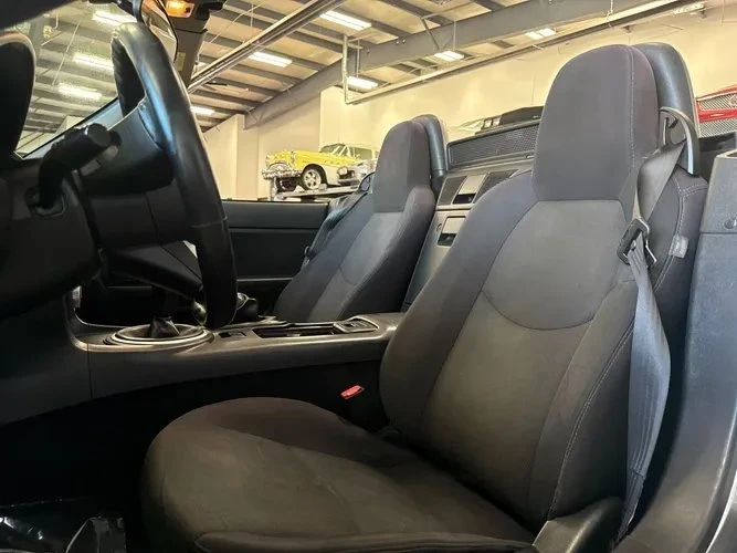 2009 Mazda NC MX-5 Miata - Image 3 of 4