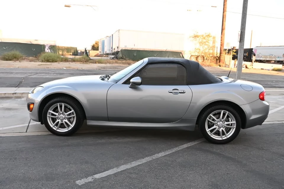 2009 Mazda NC MX-5 Miata - Image 5 of 20