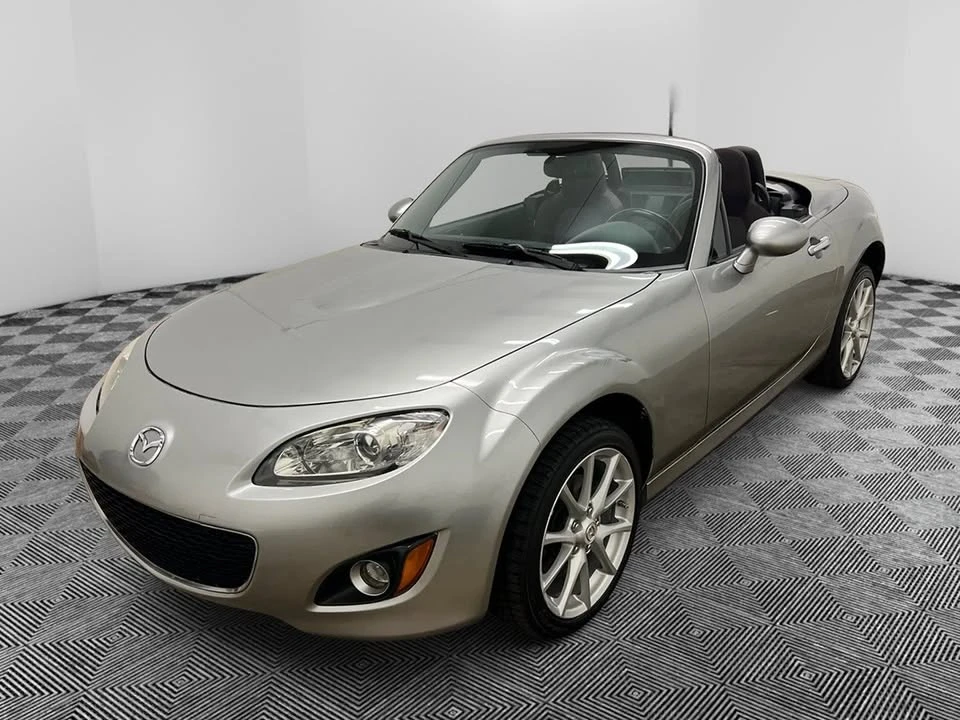 2009 Mazda NC MX-5 Miata - Image 2 of 20
