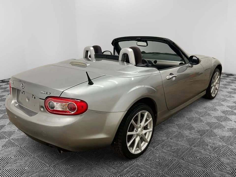 2009 Mazda NC MX-5 Miata - Image 3 of 20