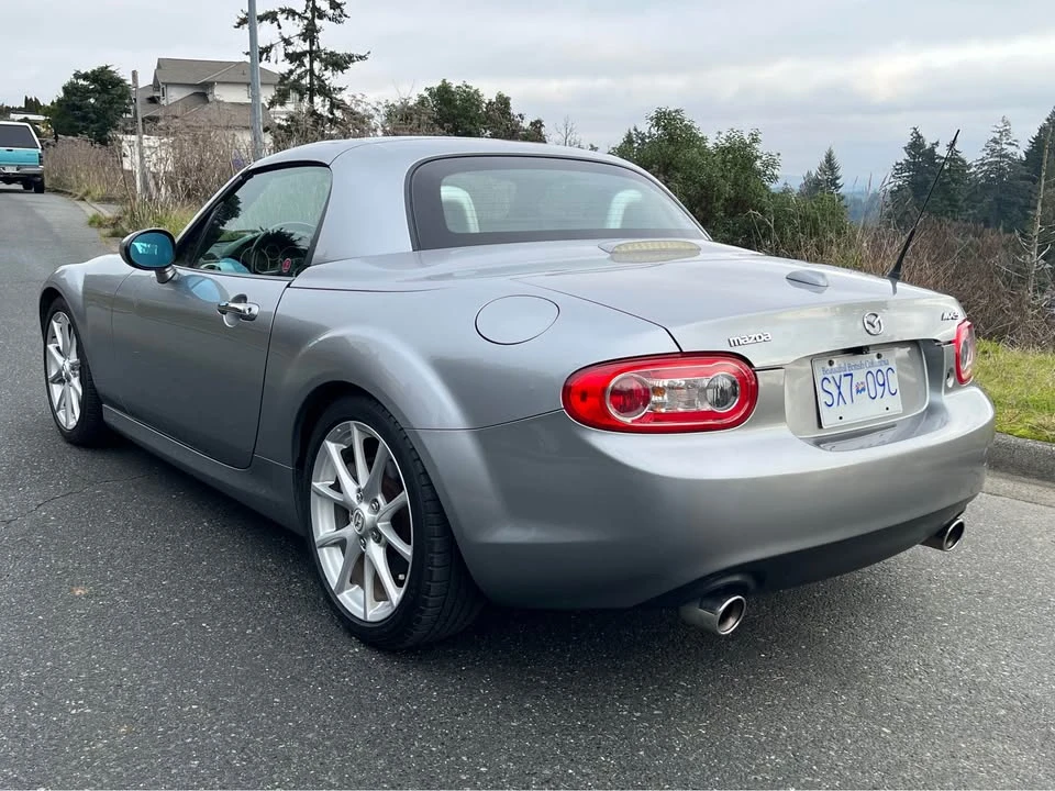 2009 Mazda NC MX-5 Miata - Image 2 of 18