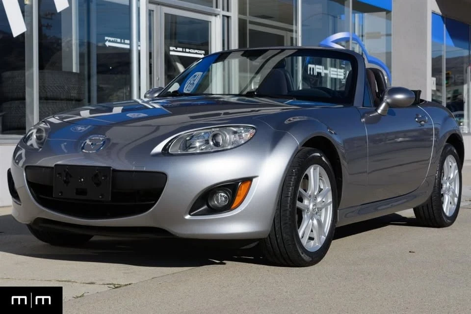 2009 Mazda NC MX-5 Miata - Image 2 of 20