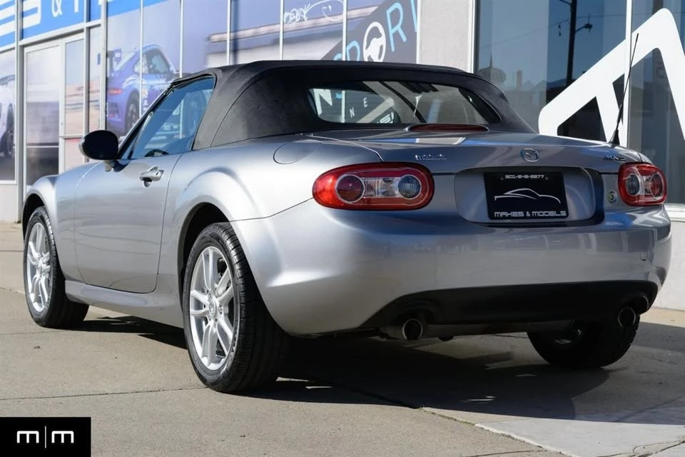 2009 Mazda NC MX-5 Miata - Image 5 of 20