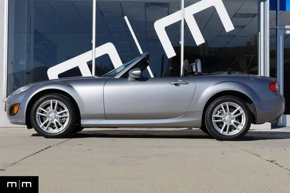 2009 Mazda NC MX-5 Miata - Image 4 of 20