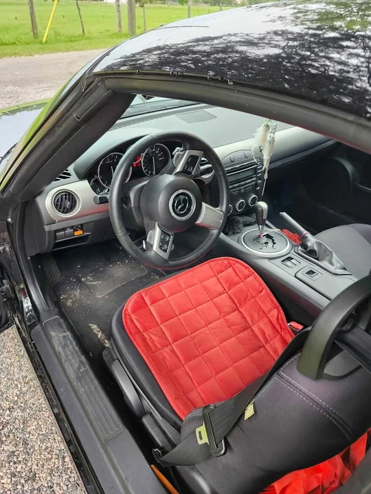 2009 Mazda NC MX-5 Miata - Image 2 of 3