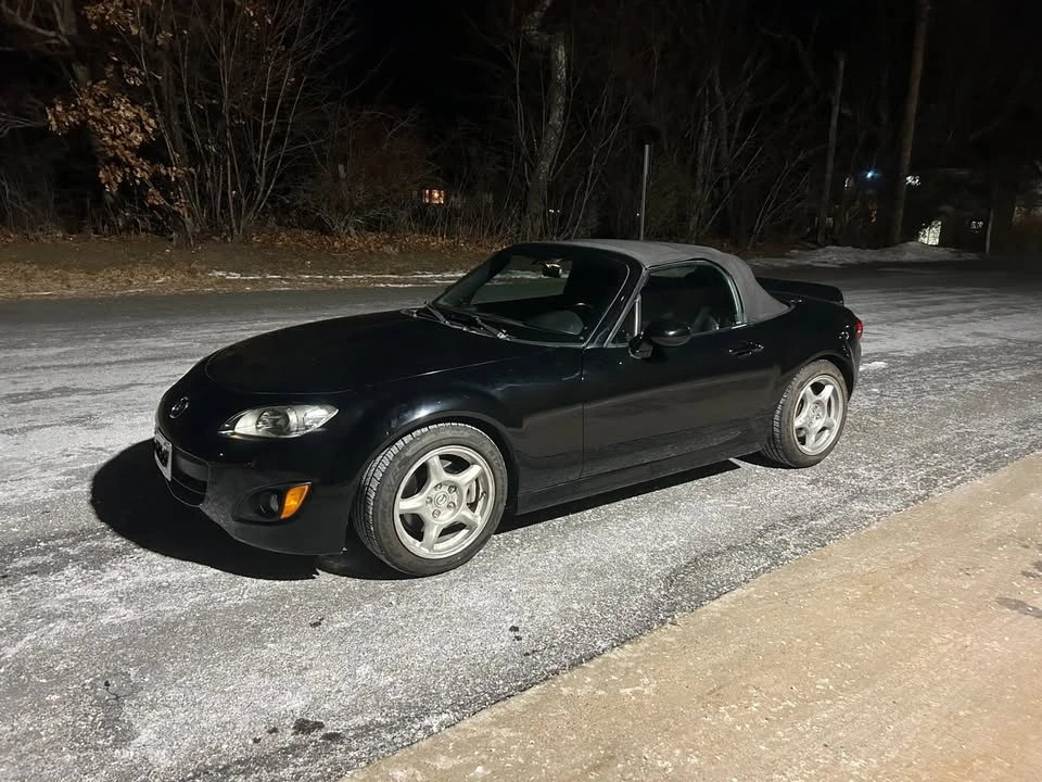 2009 Mazda NC MX-5 Miata - Image 2 of 10