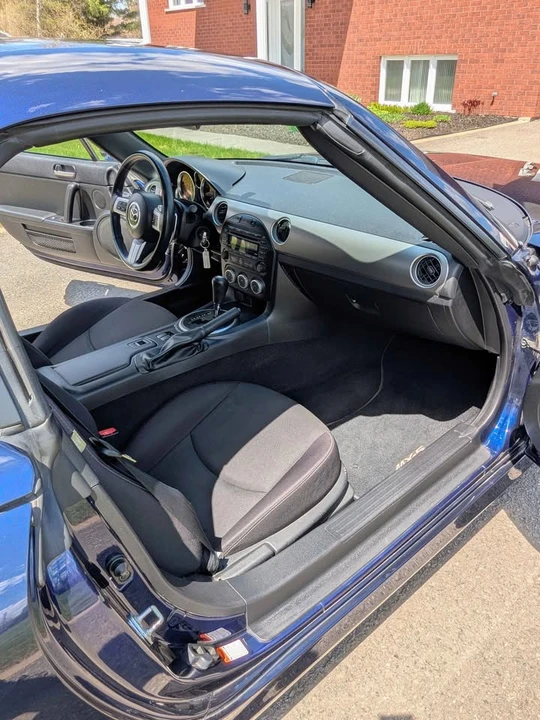 2009 Mazda NC MX-5 Miata - Image 12 of 13