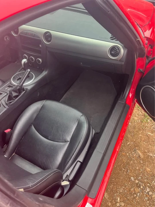 2009 Mazda NC MX-5 Miata - Image 9 of 11