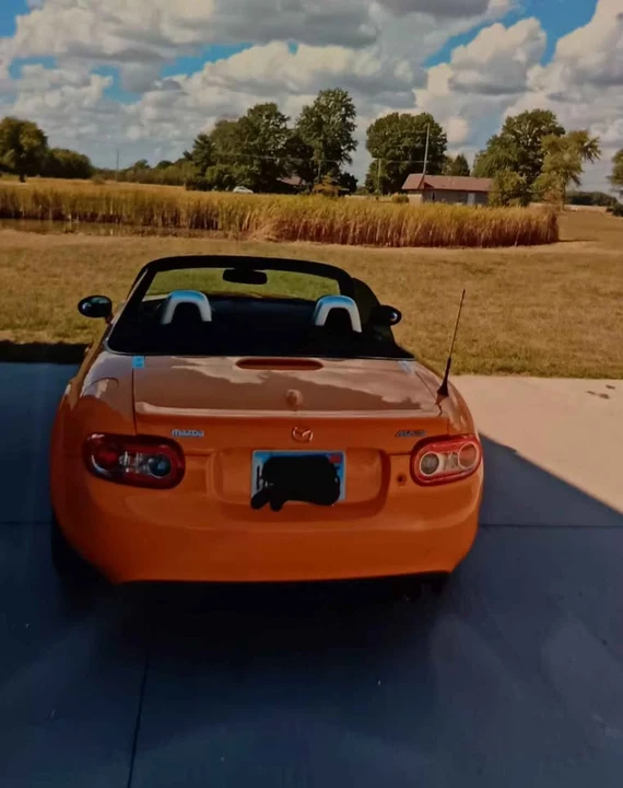 2009 Mazda NC MX-5 Miata - Image 3 of 11