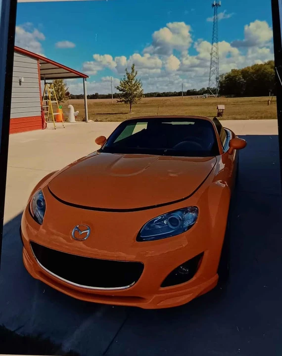 2009 Mazda NC MX-5 Miata - Image 2 of 11