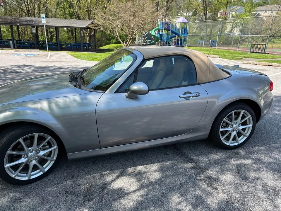 2009 Mazda NC MX-5 Miata - Image 5 of 17
