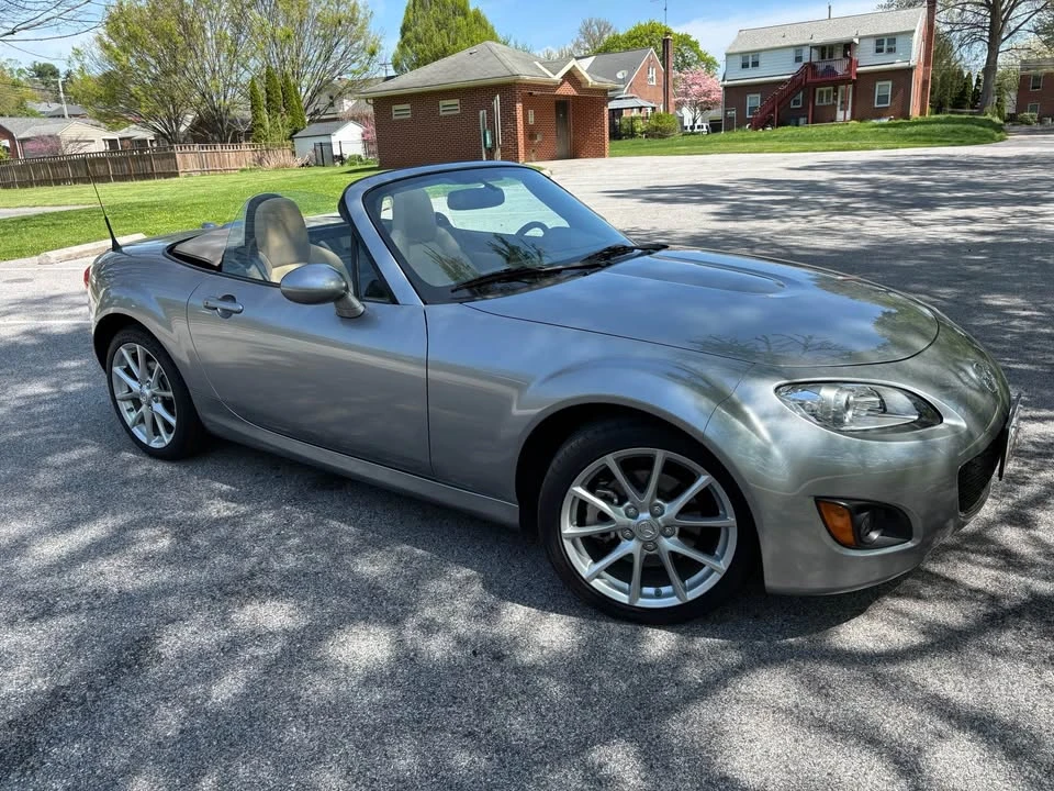 2009 Mazda NC MX-5 Miata - Image 9 of 17