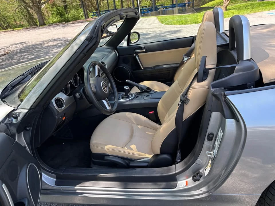 2009 Mazda NC MX-5 Miata - Image 14 of 17