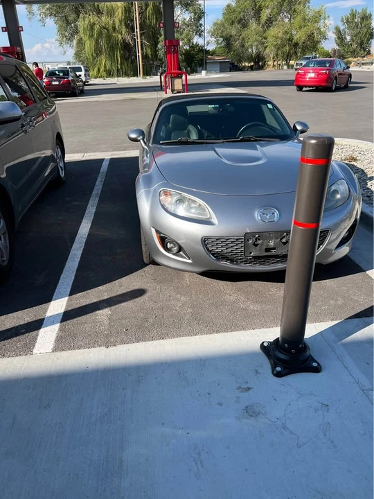2009 Mazda NC MX-5 Miata - Image 8 of 9