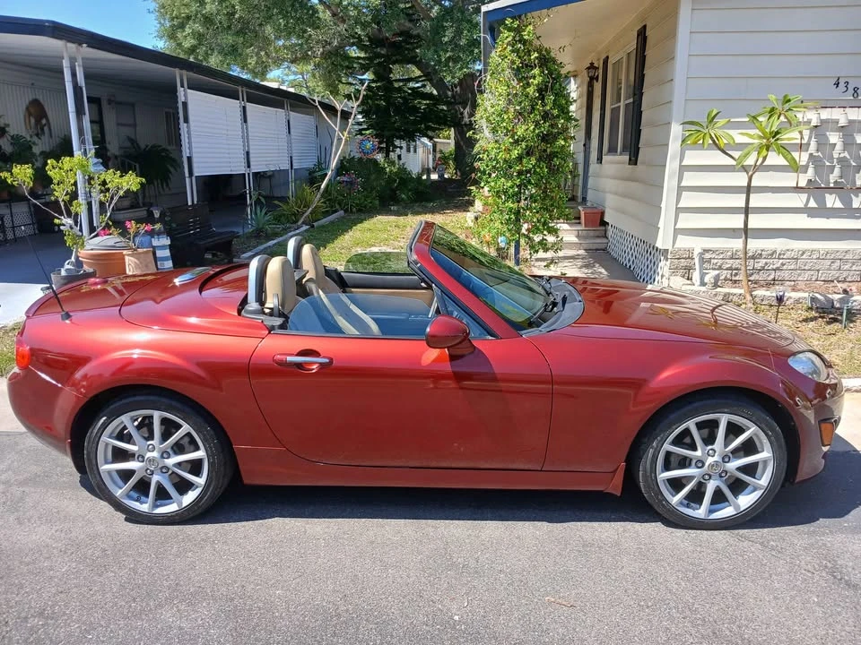 2009 Mazda NC MX-5 Miata - Image 2 of 19
